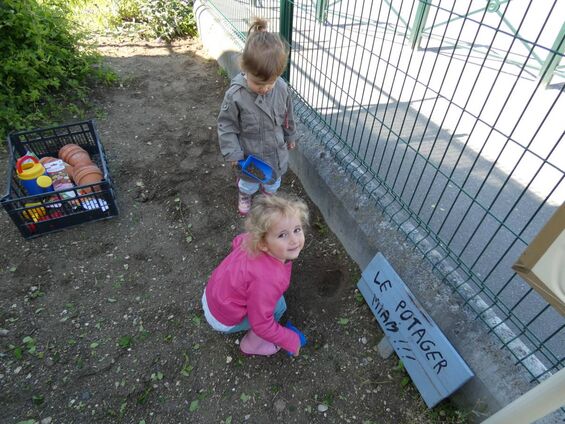 Activité jardin à Trotti'Nous Activité jardin à Trotti'Nous