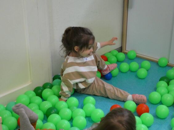 Motricité à la crèche. Motricité à la crèche.