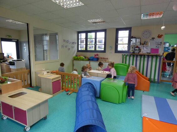 Motricité à la crèche. Motricité à la crèche.