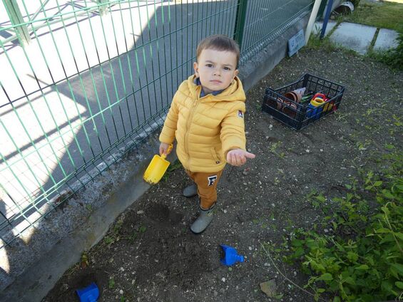 Activité jardin à Trotti'Nous Activité jardin à Trotti'Nous
