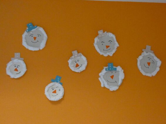 Les bonhommes de neige de la crèche Les bonhommes de neige de la crèche