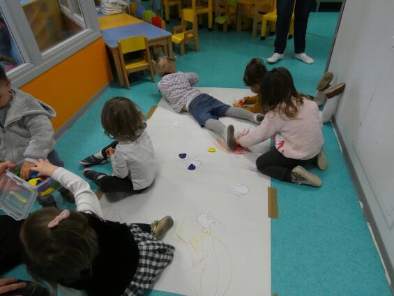 Activité dessin collectif du 19 février 2021 avec les animaux polaires. Activité dessin collectif du 19 février 2021 avec les animaux polaires.