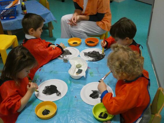 Activité peinture, réalisation de pingouins. Activité peinture, réalisation de pingouins.